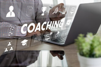 Quelle approche de coaching de manager est la plus efficace face aux conflits d’équipe ?